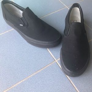 Vans Shoes - Plain women’s 8.5 black slip on vans! Vans Shoes - Plain women’s 8.5 black slip on vans!